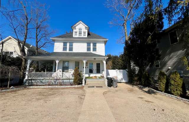 137 Maple Avenue photos photos