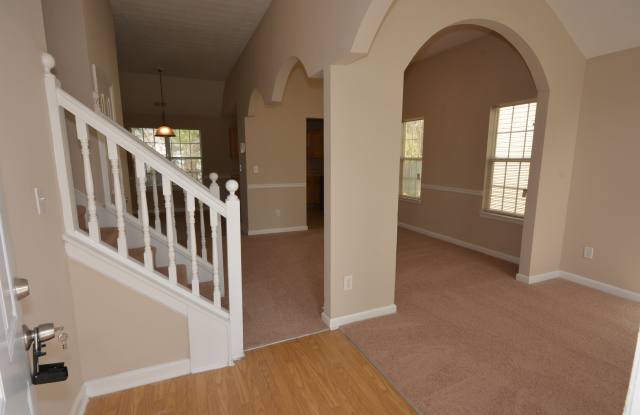 2816 Two Lake Cir Gallery 4