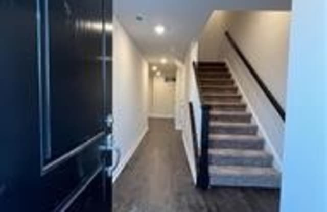 4952 Brookside Court Gallery 2