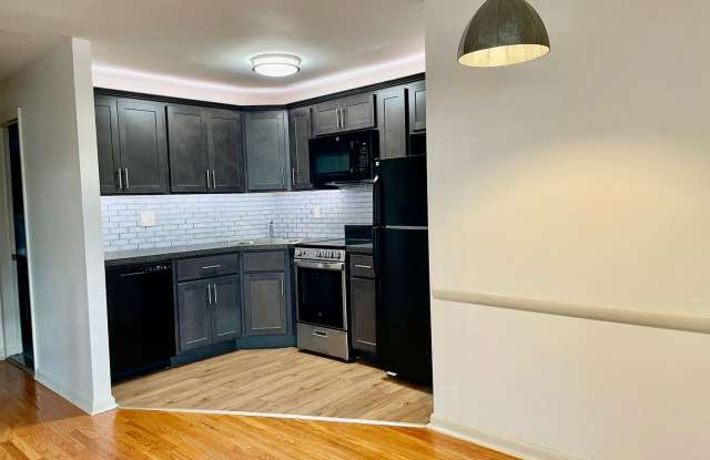 Spacious 1 Bed / 1 Bath Apartment - 3209 W Chester Pike #D4, Newtown Square photos photos