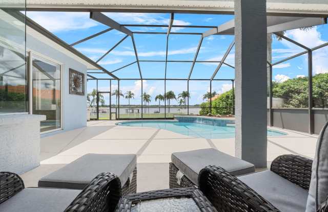 Exclusive Pool Home on Lake Bess Gallery 3