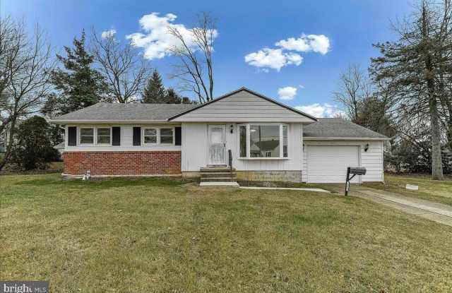 201 TRIMBLE Boulevard photos photos