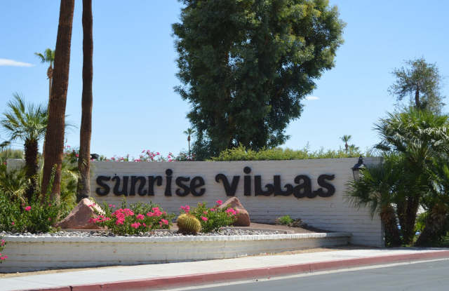 Hollywood Glam in Palm Springs. Furnished, Long Term. - 1736 Grand Bahama Drive East, Palm Springs, CA 92264