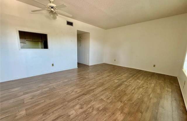 2466 ECUADORIAN Way Gallery 4