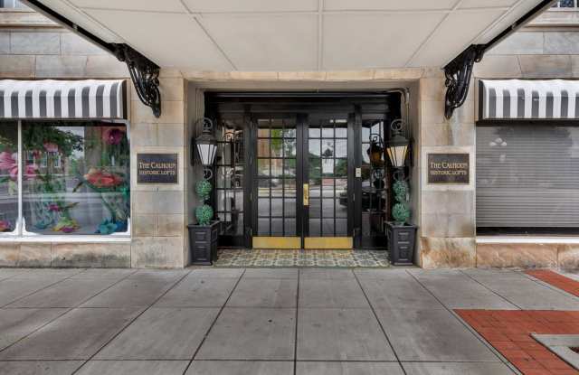 Calhoun Lofts & Thunderbird Flats photos photos