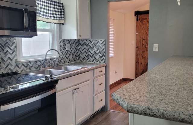 2327 Ritner Hwy, Carlisle - 3 BR/2 Bath Home - $1950/mo Gallery 4