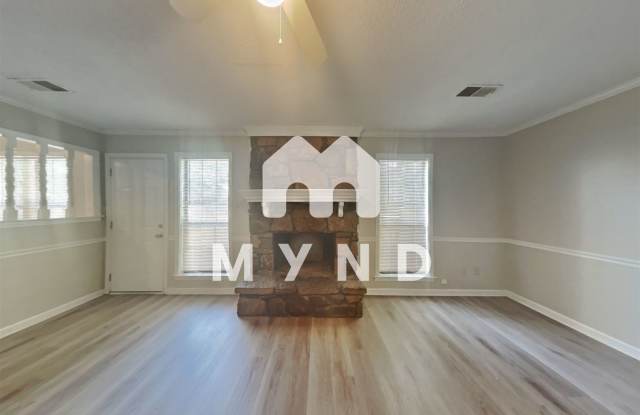 976 Clarington Dr Gallery 2