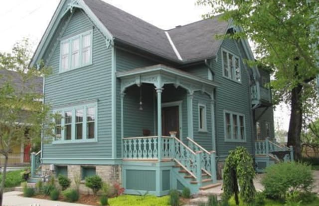 129 W. Lloyd Street 129 - 129 West Lloyd Street, Milwaukee, WI 53212