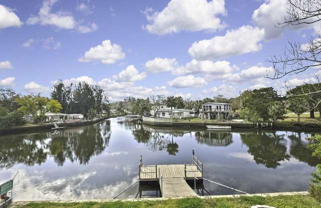 7132 Wilcox Dr photos photos