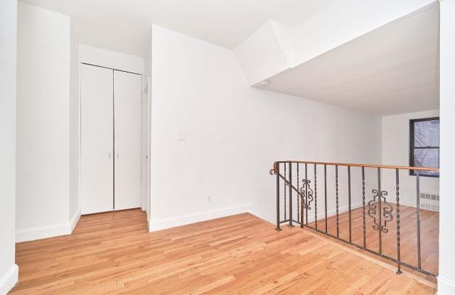 217 E 25TH ST. Gallery 3