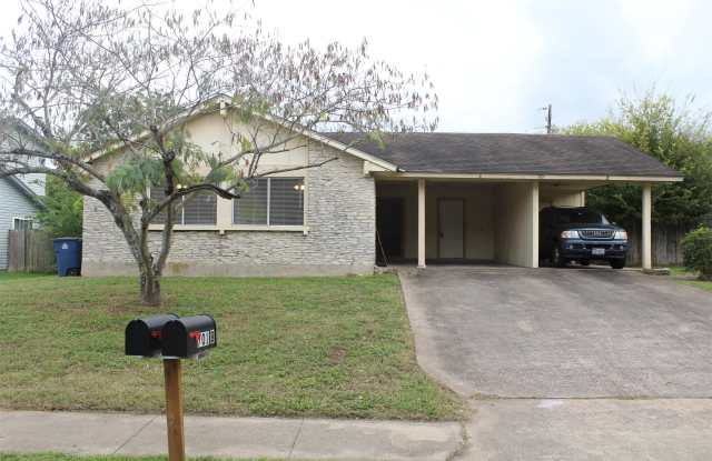 701 Ramble Lane #A Gallery 3