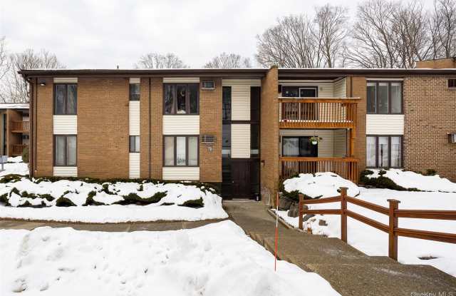 3 Hook Road unit: 72H - 3 Hook Road, Fairview, NY 12601