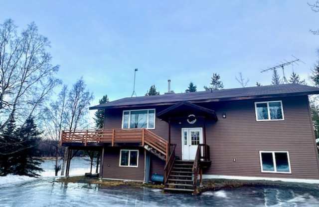LONGMERE LAKEFRONT LIVING! - 35423 Hager Boulevard, Sterling, AK 99669