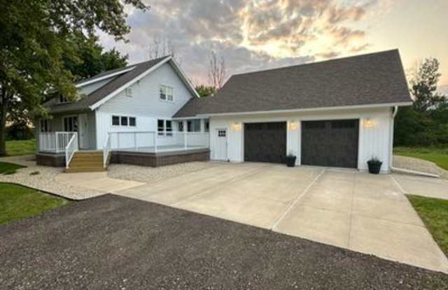 3306 11th Street Northeast photos photos