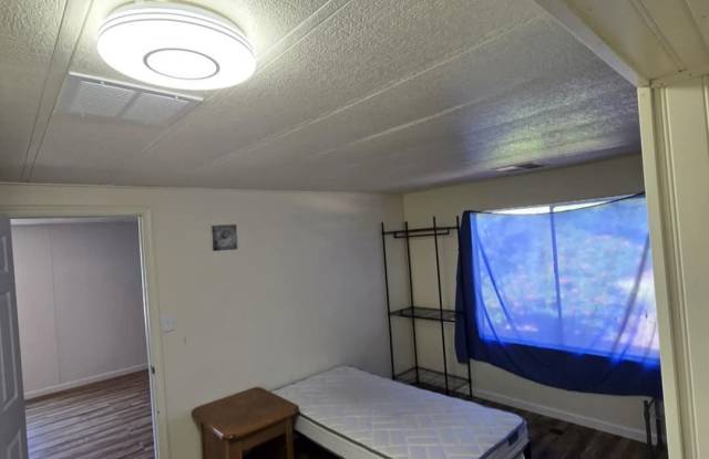 9450 California 53 photos photos