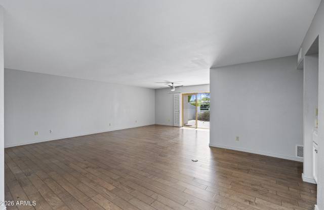 8185 E Del Caverna Drive Gallery 3