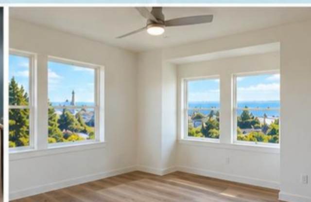 105 Northwest Brook StreetUnit 1 Gallery 4
