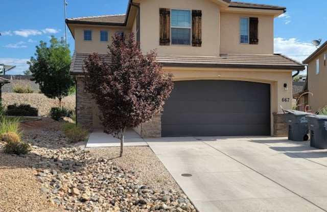 4 Bedroom Home in Washington photos photos