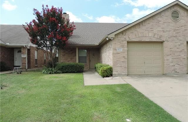 922 WALTER STEPHENSON - 922 Walter Stephenson Rd, Midlothian, TX 76065