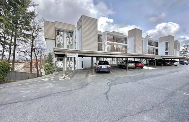 20 West Sumner Avenue - 1Unit 102 photos photos