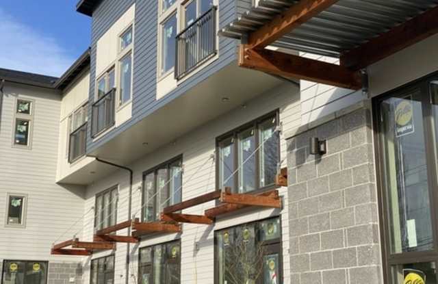 17327 67th Avenue Northeast - 1304 Gallery 3