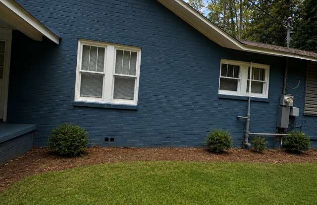 3726 Irwinton Road Gallery 2