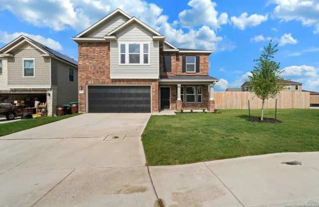 **COMING SOON** 4 Bedroom / 2.5 Bath Home in Converse, TX With Lawn Care Included!! photos photos