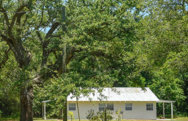961 Second St - 961 E Second St, Pass Christian, MS 39571