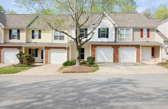 Beautiful 2 Bedroom, 2.5 Bath Townhome in St. Andrews at Stoney Creek – Golf Course Community, Whitsett photos photos