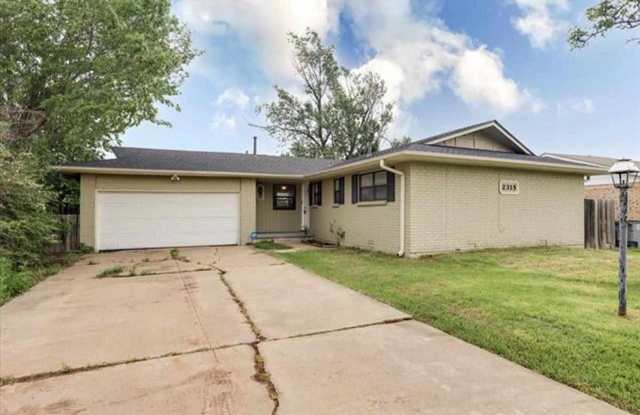 3 Bedroom, 1.5 Bath Beauty! Gallery 3