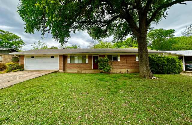 3/2 With Office photos photos