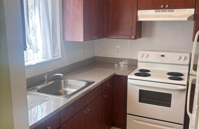 2469 W 78th St - 106 photos photos 2469 W 78th St - 106 photos photos