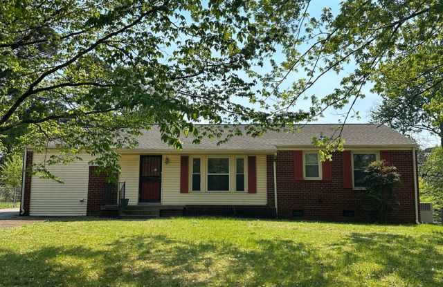A quaint three bedroom one bath single family house in Lakewood Manor Subdivision photos photos