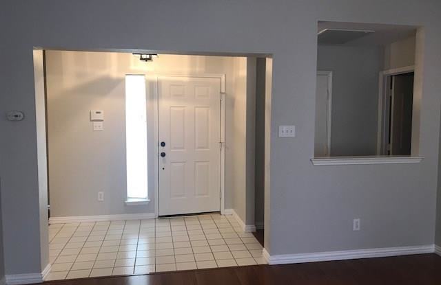 5917 Hillview Drive Gallery 3
