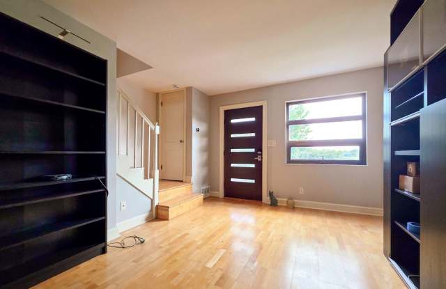 536 E GLENDALE Avenue Gallery 2
