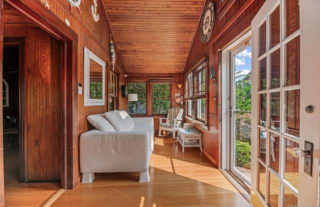 40 Bungalow Walk Gallery 2