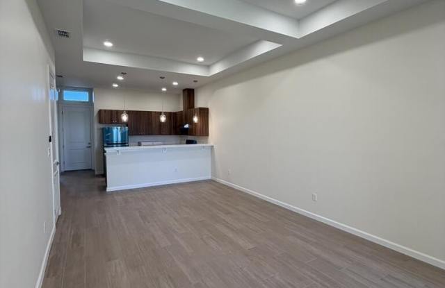 4422 ESCONDIDO LN. Gallery 2