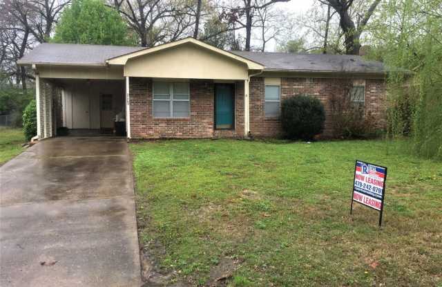 1703 North 29th Street - 1703 North 29th Street, Van Buren, AR 72956