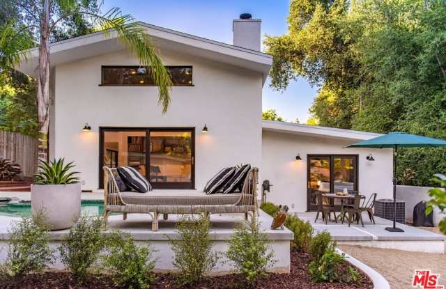 1362 Old Topanga Canyon Rd photos photos