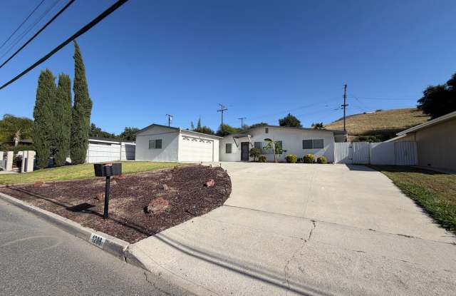 Beautiful 3 Bedroom Home in West Covina photos photos