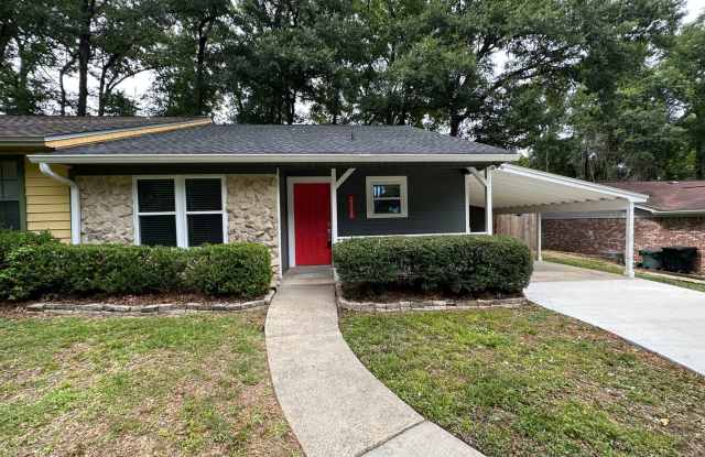 Beautifully maintained 2/1 in Brewster Estates!!! photos photos