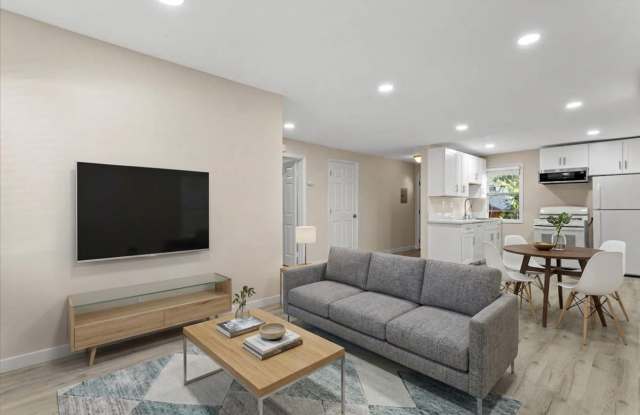 3652 Fredonia Dr Gallery 1