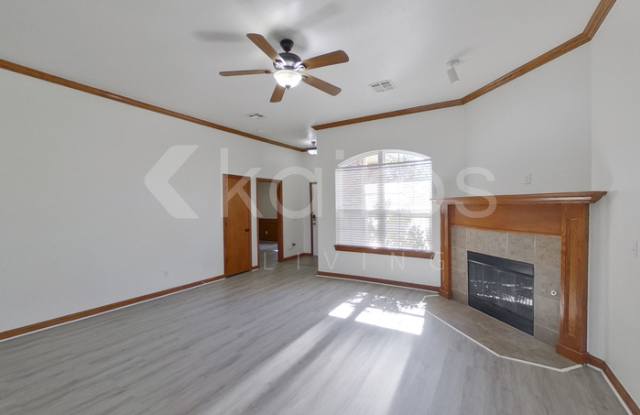 2267 Peacock Drive Gallery 3
