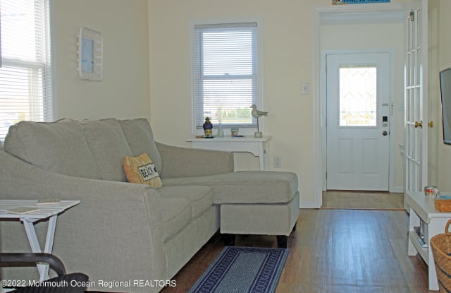313 Hiering Avenue Gallery 2