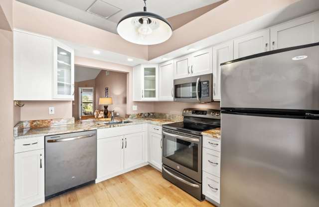 Furnished Gulf Access Canal View Gallery 3