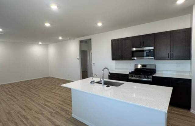 Marana- 3 bedroom/ 2 bathroom BRAND NEW HOME! photos photos