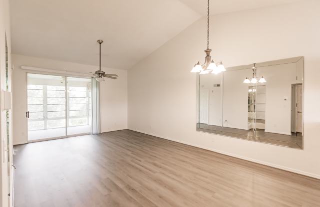14461 Lakewood Trace Ct Apt 303 Gallery 4