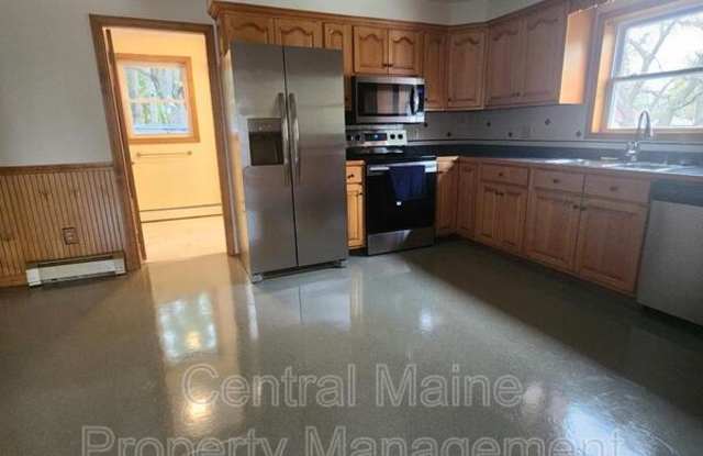26 Ipswich St - 26 Ipswich Street, Auburn, ME 04210