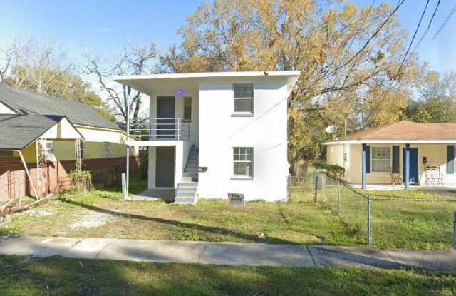 1623 w 22nd st photos photos
