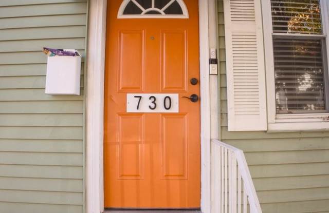 Cape Cod Standalone in Cabbage Hill! Gallery 3